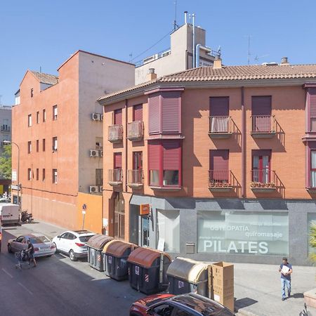 Luminoso Madrid Javalambre Temporal Exterior foto